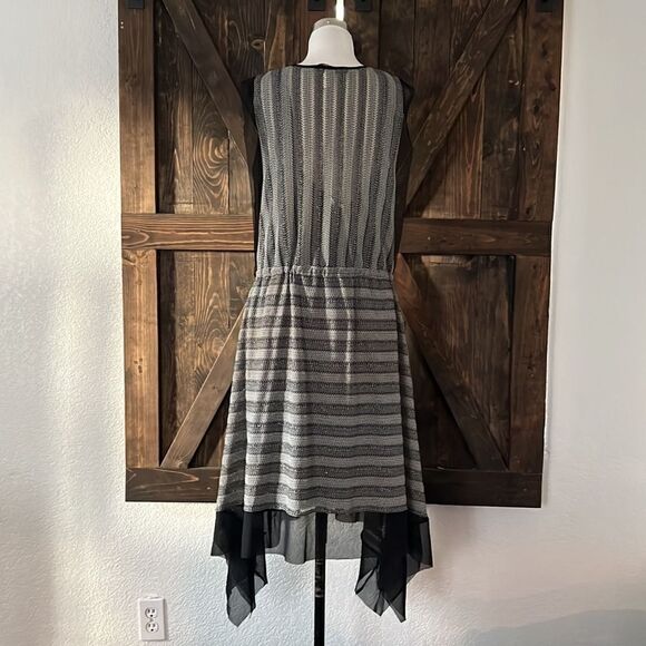 BCBGMAXAZRIA SzXS ASYMMETRICAL STRIPE SLEEVELESS A-LINE DRESS METALLIC Sz-Large - Picture 9 of 14